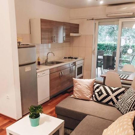 Cosy Apartment In A Quiet Neighborhood Zadar Bagian luar foto