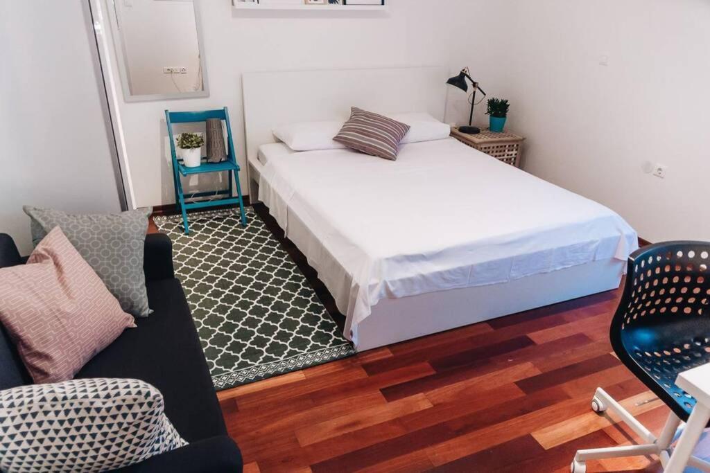 Cosy Apartment In A Quiet Neighborhood Zadar Bagian luar foto